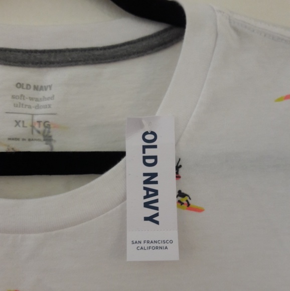 Old Navy Surfer t-shirt - Picture 4 of 5
